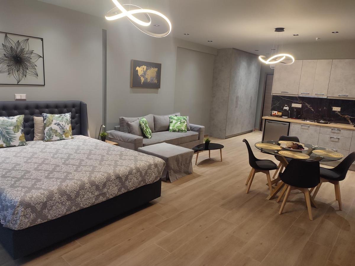 Amazing Apartments @ Monastiraki Subway Station Athen Exterior foto